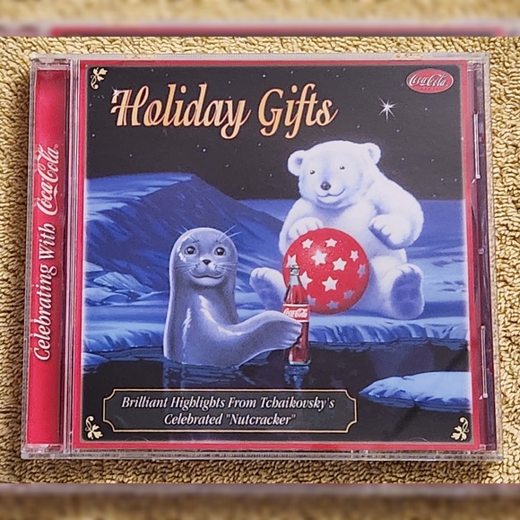 Holiday Gifts Celebrating With Coca-Cola 2 CD Set 2001 - Picture 6 of 8